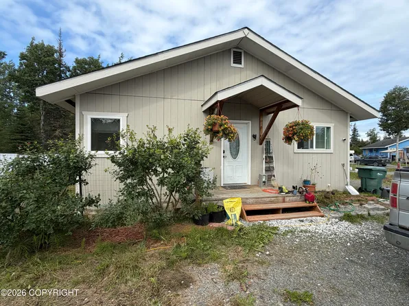 203 Cottage Cir, Kenai, AK 99611