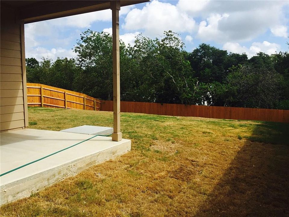 2nd image of 1404 Deodara Dr