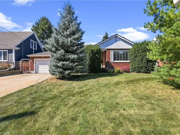 106 Pottruff Rd S, Hamilton, ON L8K 4A2