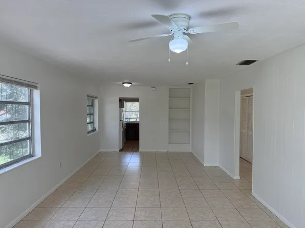 199 SW 15th St #3, Boca Raton, FL 33432