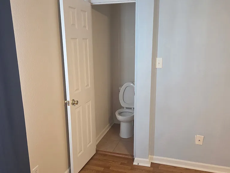 6010 Mandeville St — Photo 10