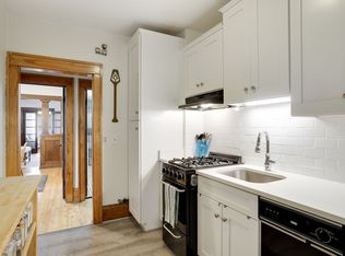 3841 Grand Ave S #4, Minneapolis, MN 55409