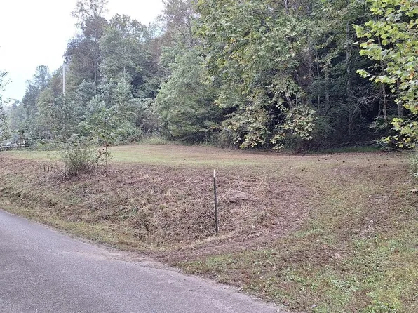 292-999 Short Branch Rd, West Liberty, KY 41472