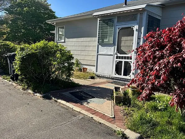1138 Northville Tpke, Riverhead, NY 11901
