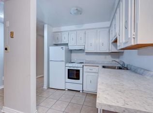 5 Greentree Court, Toronto, ON M6M 2A6