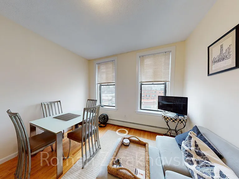 1950 Beacon St #8 — Photo 2