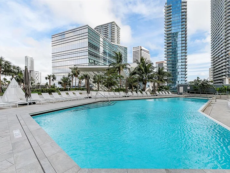 88 SW 7th St #2401 — Photo 7