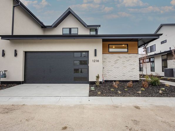 1216 S Sunset Cove Ln