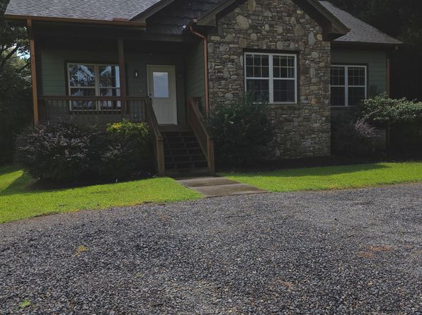 2389 Fair Field Dr