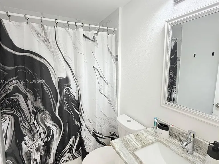 700 Connecticut Ln — Photo 22