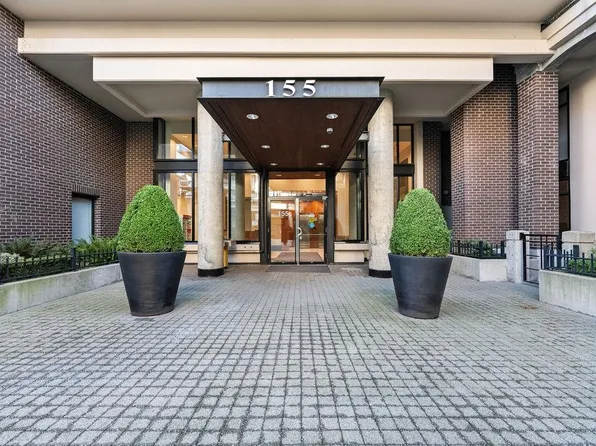 155 W 1st St #1209, North Vancouver, BC V7M 3N8