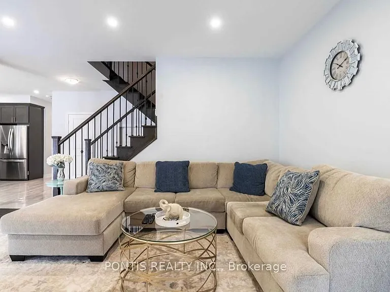 2318 Lozenby St — Photo 12
