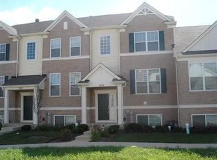 1704 Dogwood Ln, Hanover Park, IL 60133