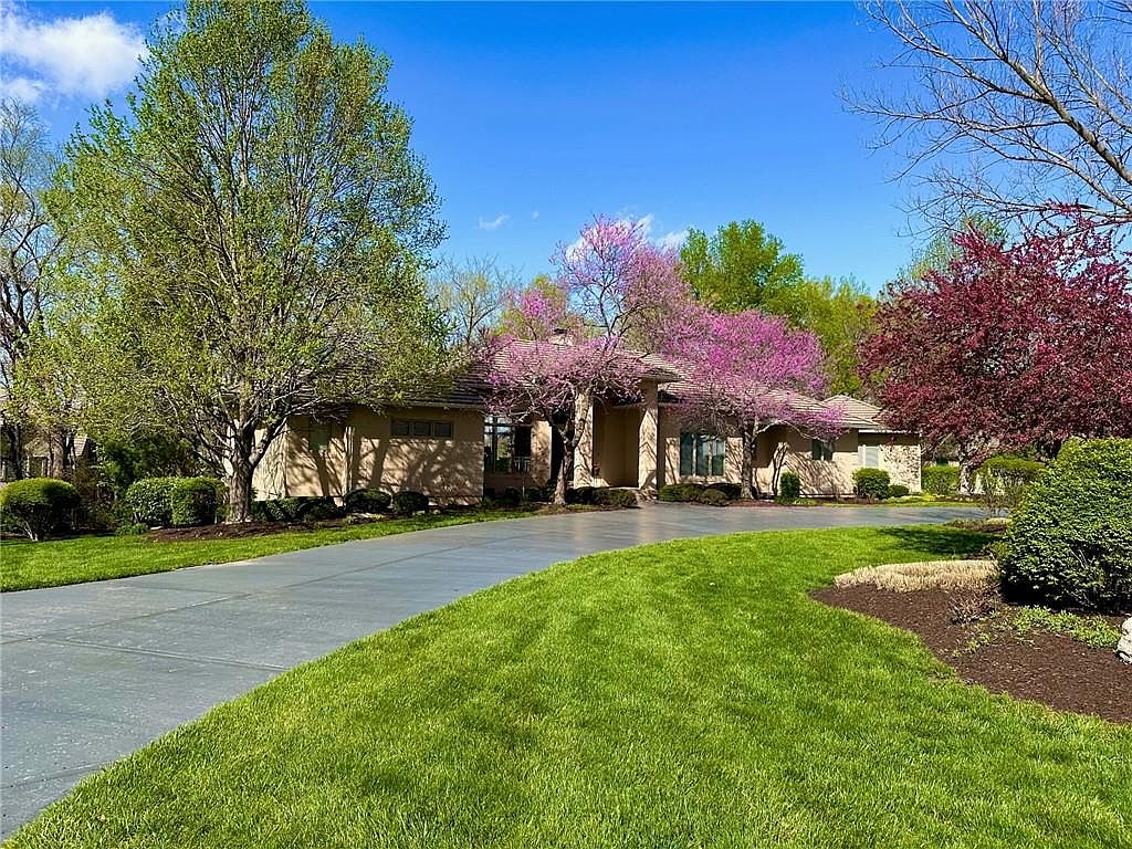 80 E Dundee Cir, Loch Lloyd, MO 64012 Zillow