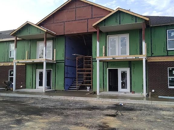 5th image of 11304 Breeze Cir Unit 202