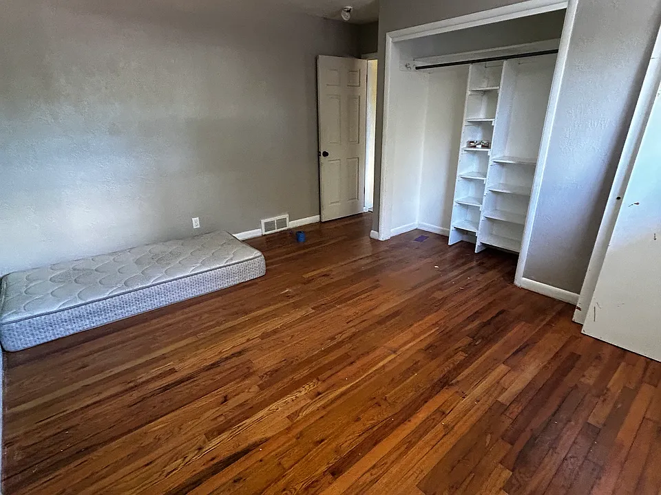 70 S Canyon St #2