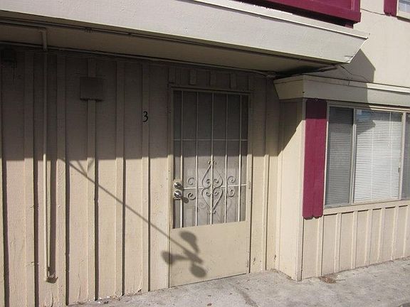 5th image of 339 S Escondido Blvd APT 3