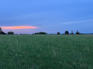 1407 W 33rd Ave, Winfield, KS 67156