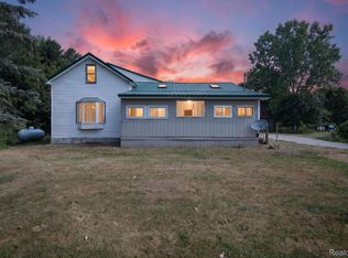 10470 Baldwin Rd, Gaines, MI 48436