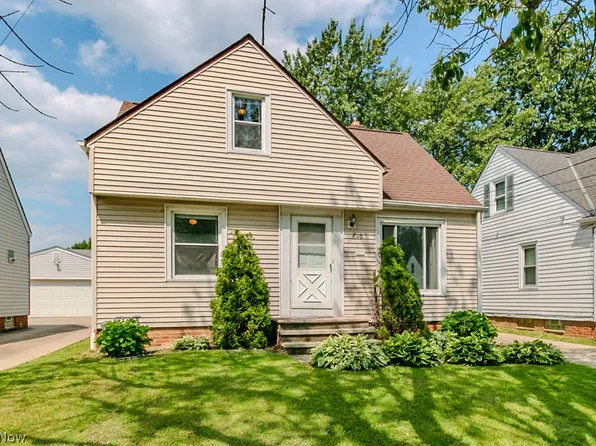 1640 Douglas Rd, Wickliffe, OH 44092