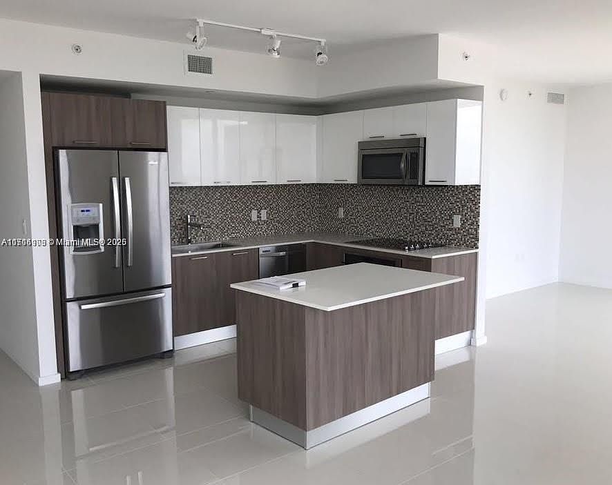 1st image of 5300 Paseo Dr