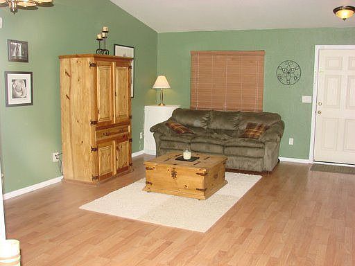 Large living room with Dupont laminate flooring