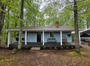 5310 Eagles Cove Rd, Byrdstown, TN 38549