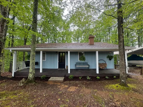 5310 Eagles Cove Rd, Byrdstown, TN 38549