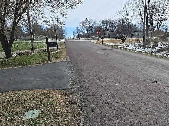 5th image of 3871 McVey Rd
