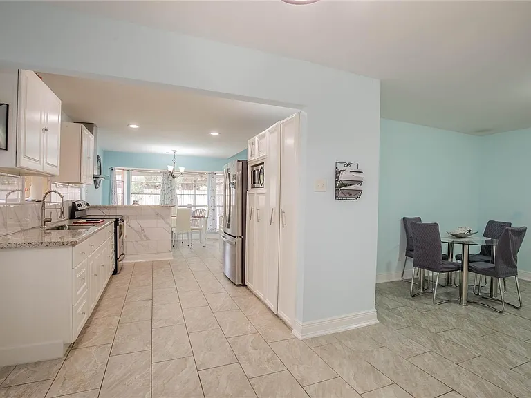 5611 Long Creek Ln — Photo 6