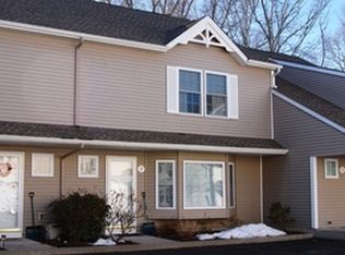 17 Calabria Ct, Westerly, RI 02891