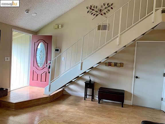 4th image of 3612 Shaw Cir