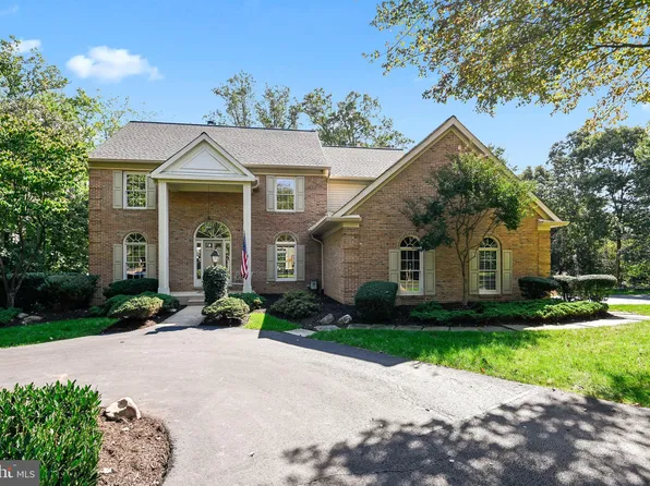 4427 Brookside Dr, Alexandria, VA 22312