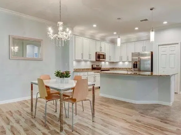 9170 Woodhurst Dr, Naples, FL 34120