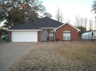166 Rusty Ln, Gladewater, TX 75647