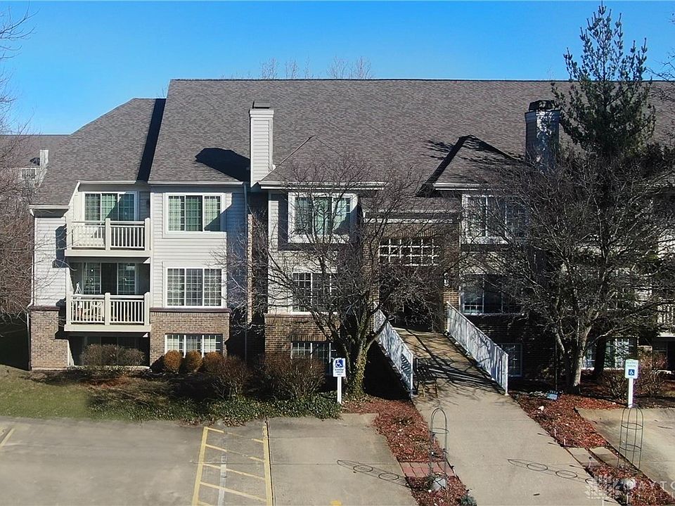 1st image of 9810 Regatta Dr #31106