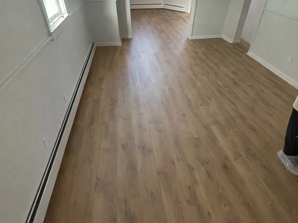 1517 Division St APT 2, Scranton, PA 18504