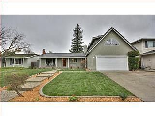 3rd image of 1470 Medallion Dr