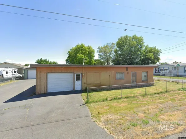 3819 11th St, Lewiston, ID 83501