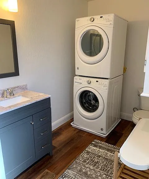Full size washer dryer in bathrooom