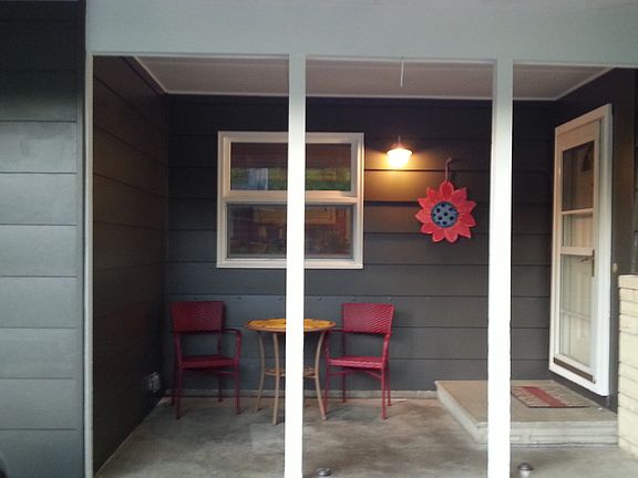 2nd image of 800 Eldon Dr