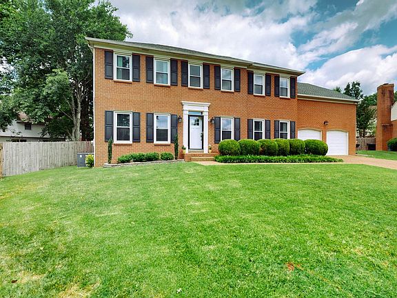 2nd image of 903 Savoy Ct