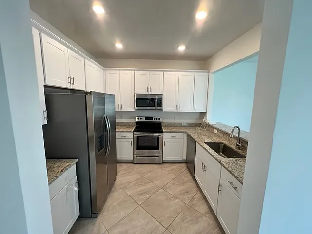 14164 Pine Lodge Ln — Photo 10