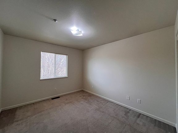 5th image of 835 Sunny Ln Unit A