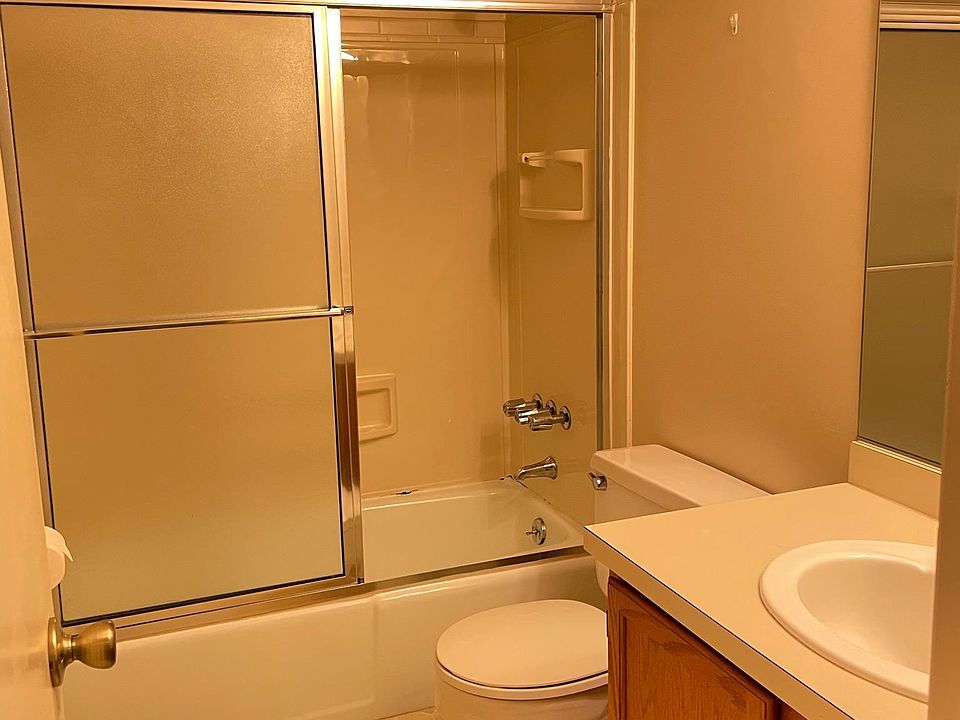 2nd image of 11 King Arthur Dr #7G