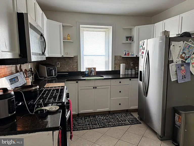 16 W Mercer Ave — Photo 3