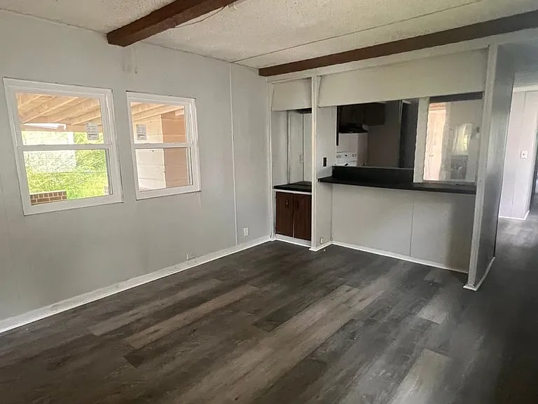 409 Daugherty St #1/2 — Photo 1
