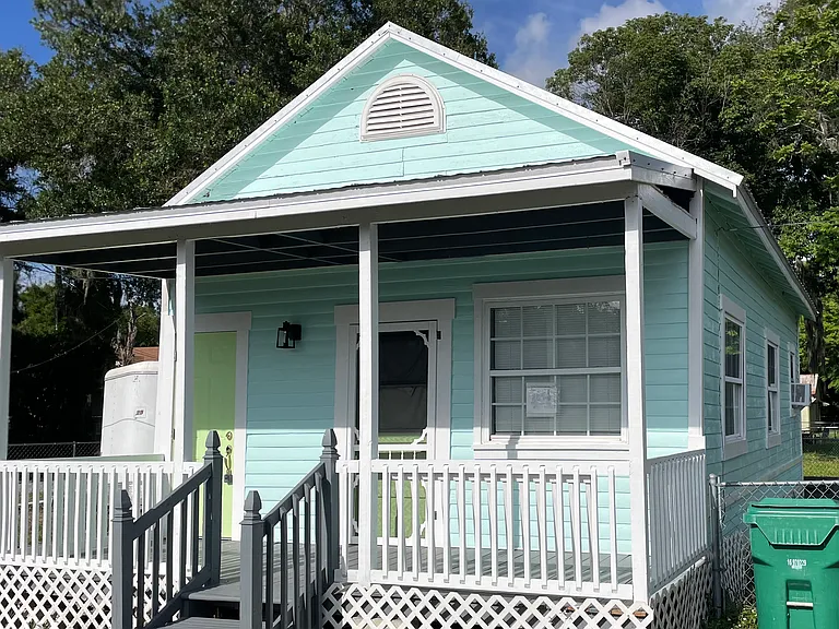 229 S Clara Ave — Photo 1