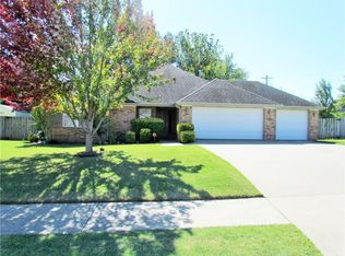 625 Chateau Ave, Springdale, AR 72764
