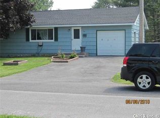 106 Gordon Rd, North Syracuse, NY 13212